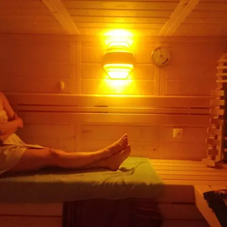 Gemuetliche Gaestezimmer In Einem Neu Sanierten Fachwerkhaus דירה Gundelbach