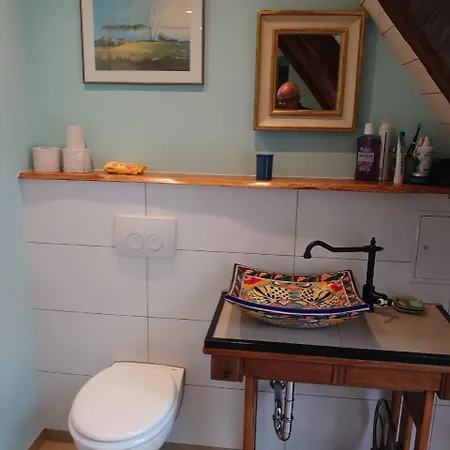 Gemuetliche Gaestezimmer In Einem Neu Sanierten Fachwerkhaus Apartament Sachsenheim (Ludwigsburg)