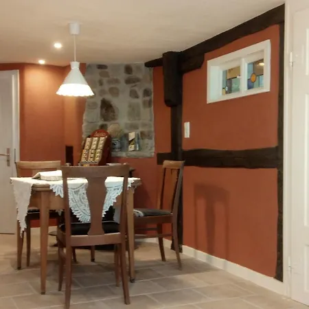 דירה Gemuetliche Gaestezimmer In Einem Neu Sanierten Fachwerkhaus